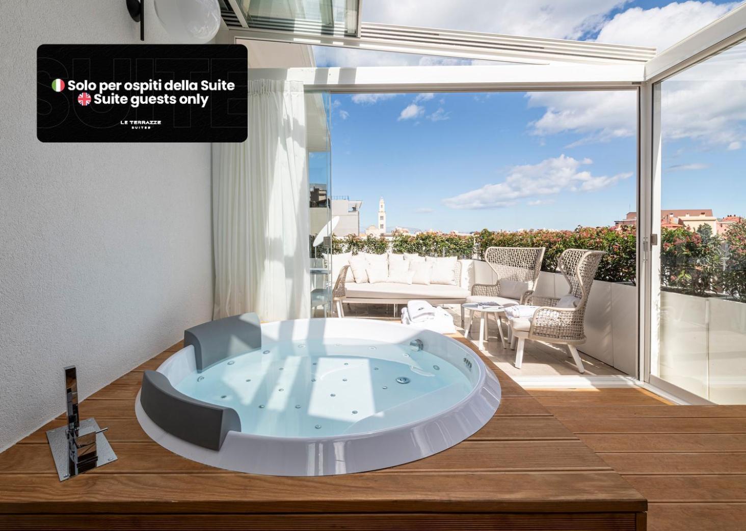 Le Terrazze Suites Bari Bagian luar foto