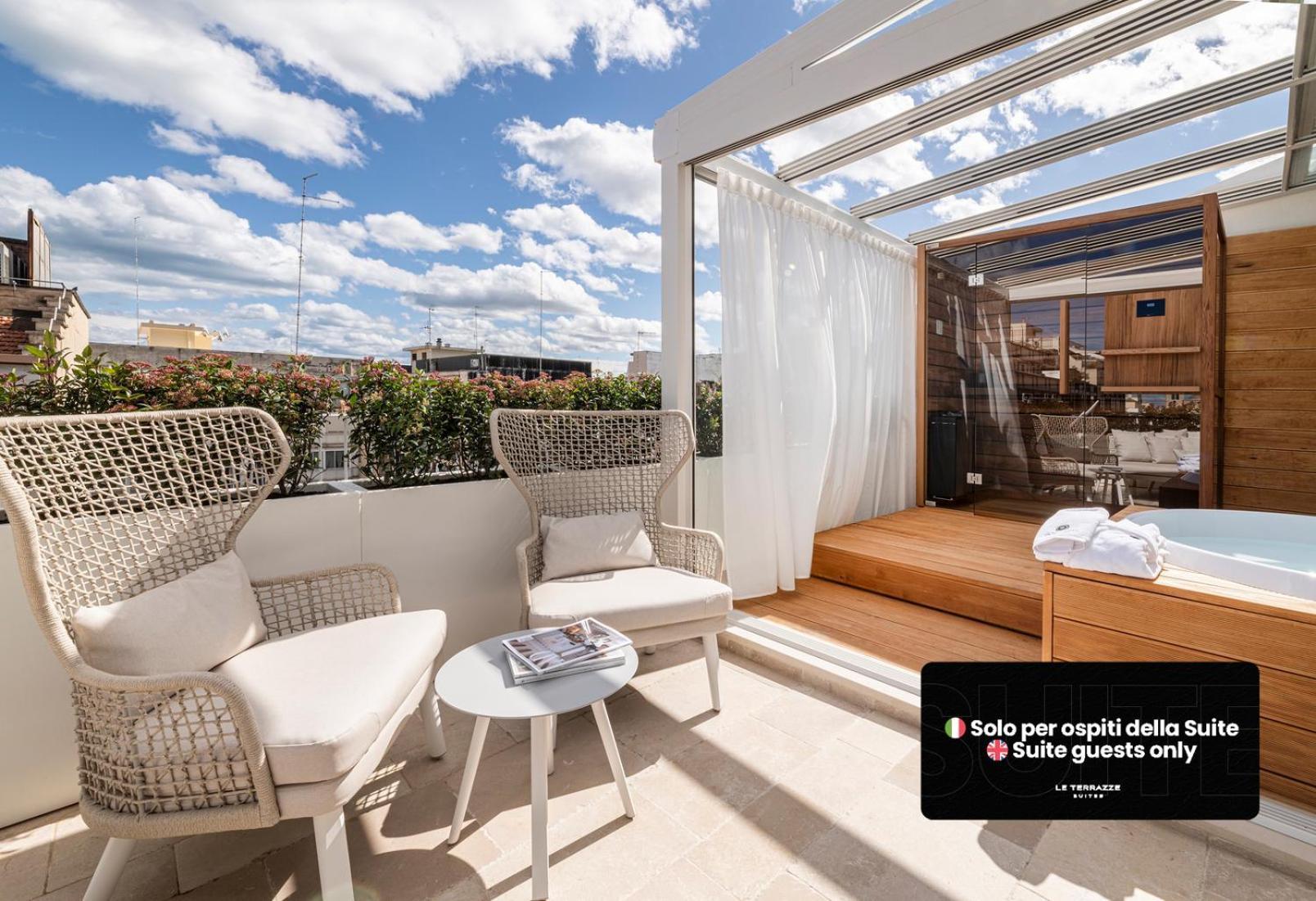 Le Terrazze Suites Bari Bagian luar foto