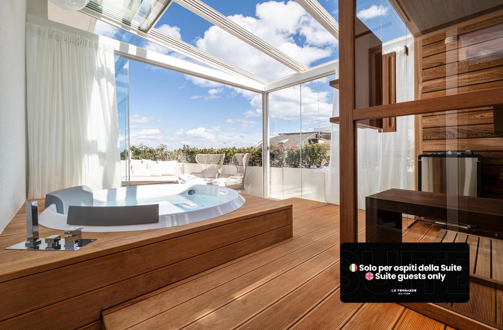 Le Terrazze Suites Bari Bagian luar foto
